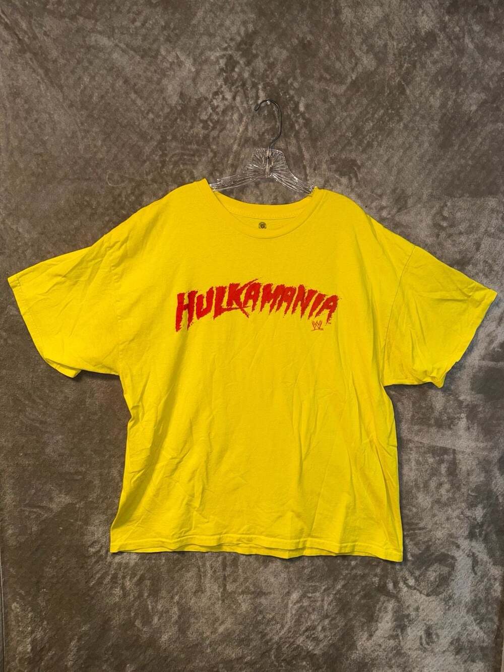2014 WWE Hulk Hogan Hulkamania Graphic T-Shirt
